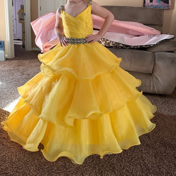 New with tags Yellow Ashley Lauren Dress Little Girl - Picture 2 of 5